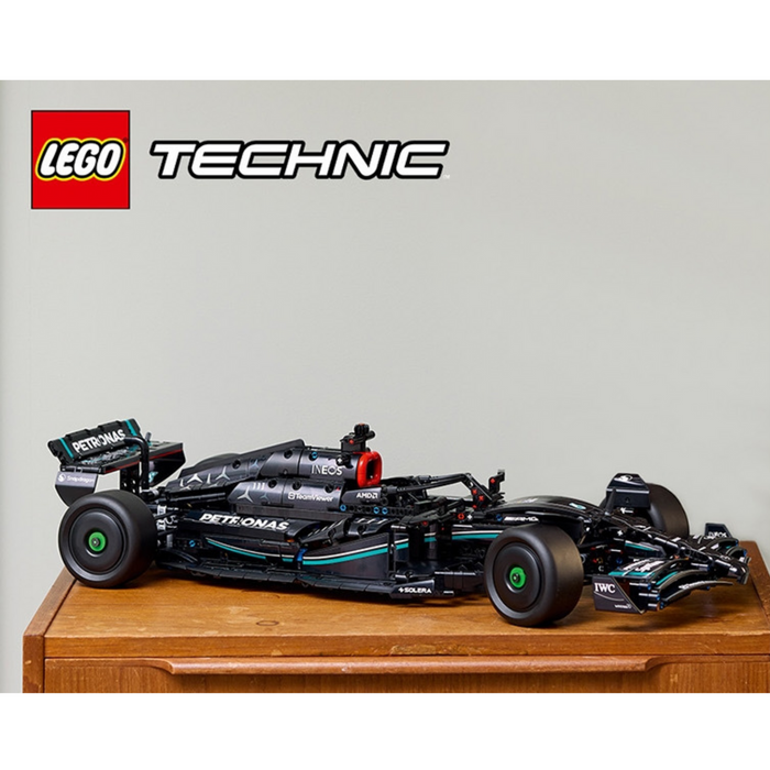 lego-technic-42171-Mercedes-AMG-F1-W14-EPerformance1